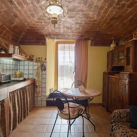 La Taverna شقة